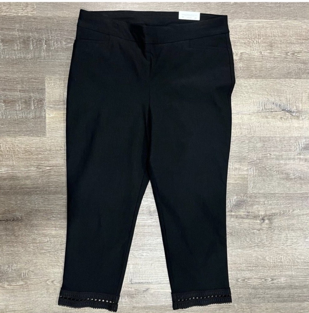 Chico's Brigette Black Pants with Crochet Hem NWT Size 14 / 2.5